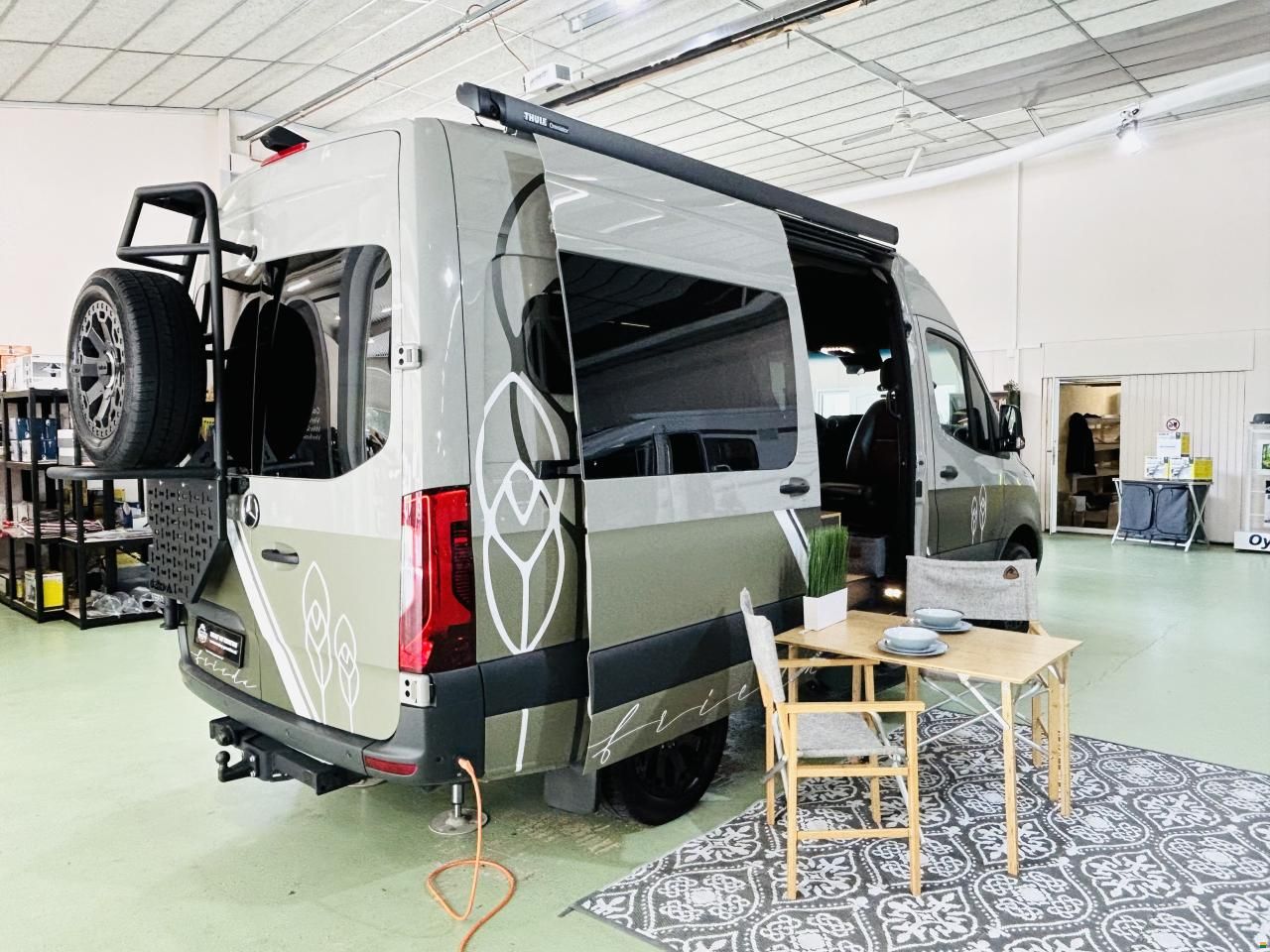 Mercedes Benz Budfellas