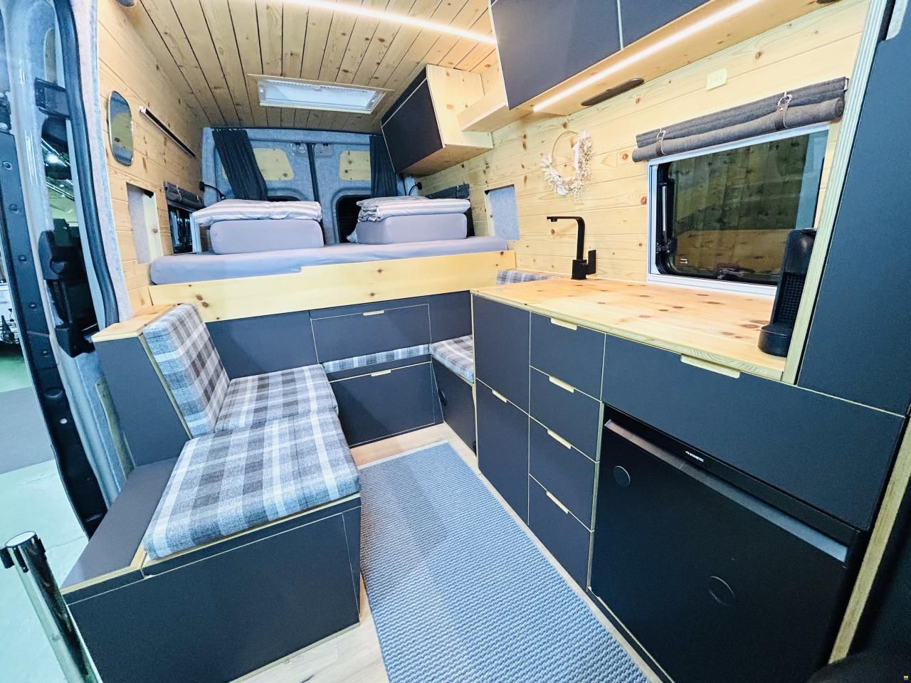 Mercedes Benz Budfellas