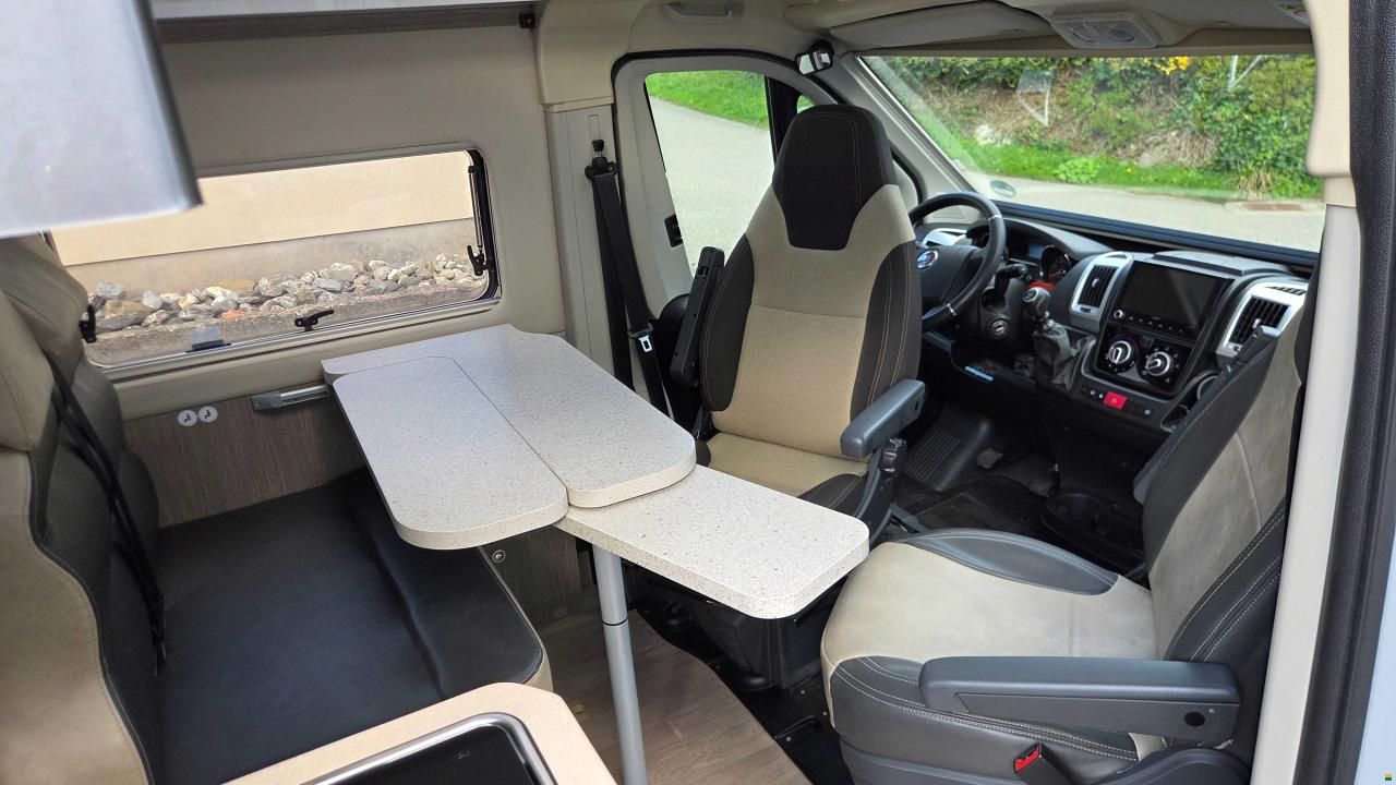 Challenger V217 Road Edition Premium