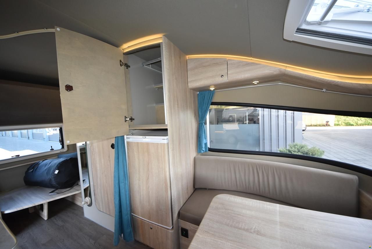Carpento Caravan 410