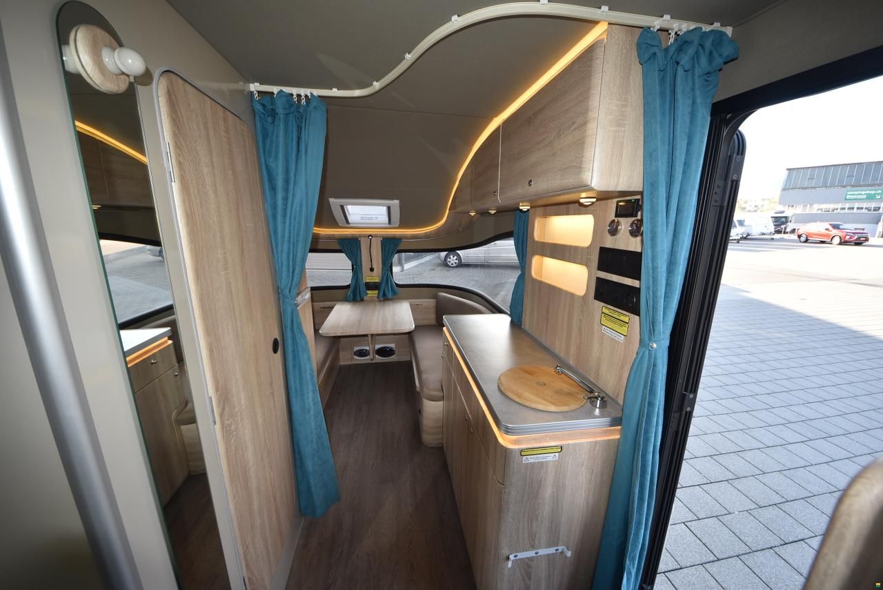 Carpento Caravan 410