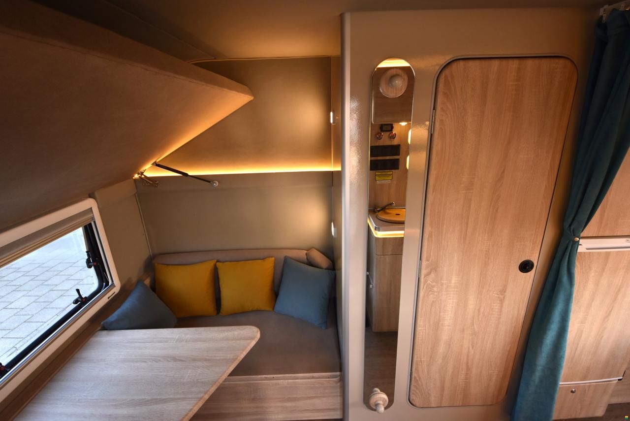 Carpento Caravan 410