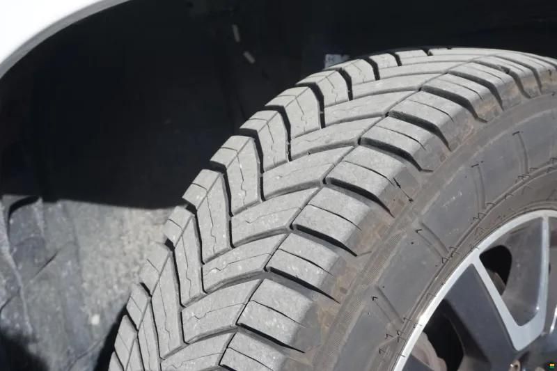 B&uuml;rstner Nexxo Van 659