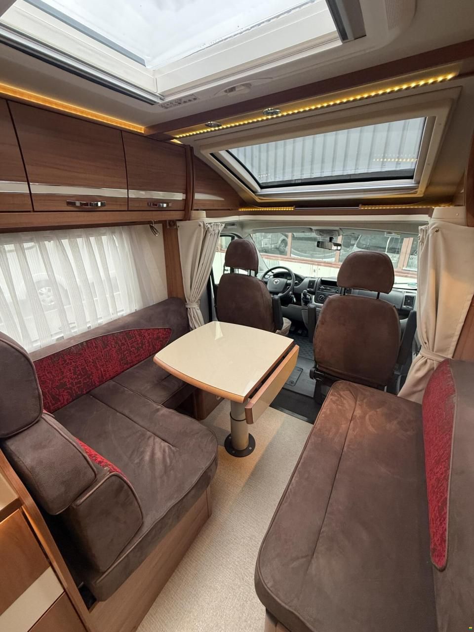 Eura Mobil Terrestra 670 SBL