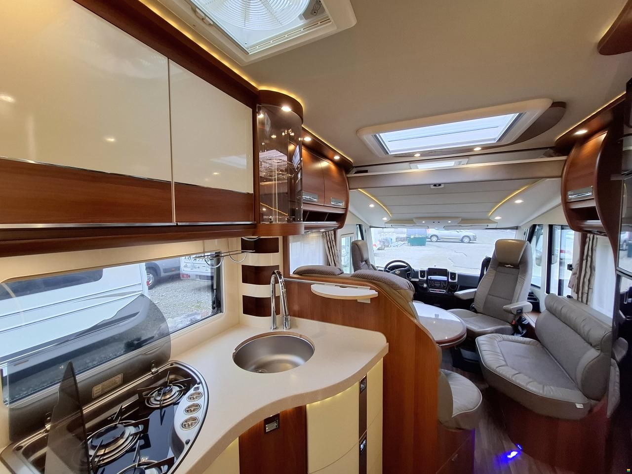 Carthago CHIC E-LINE i50