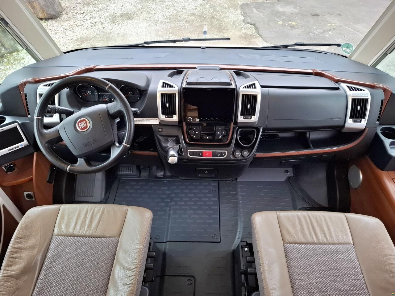 Carthago CHIC E-LINE i50