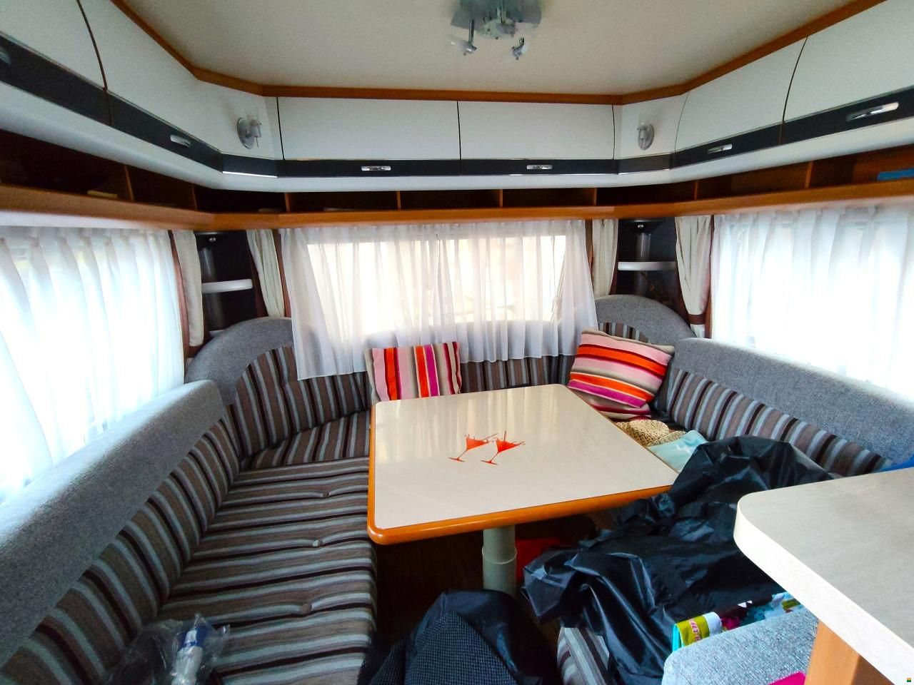 Hobby CFe 560 De Luxe