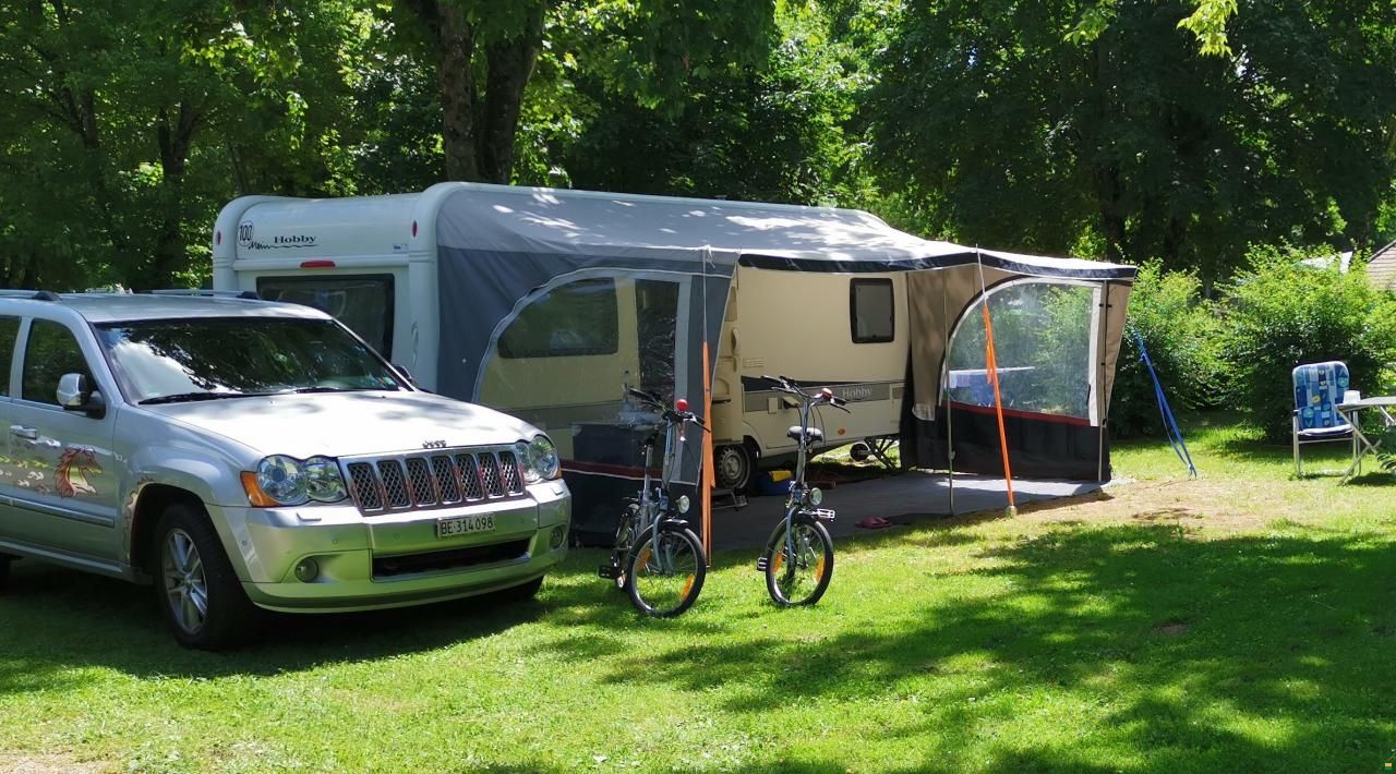 Hobby CFe 560 De Luxe