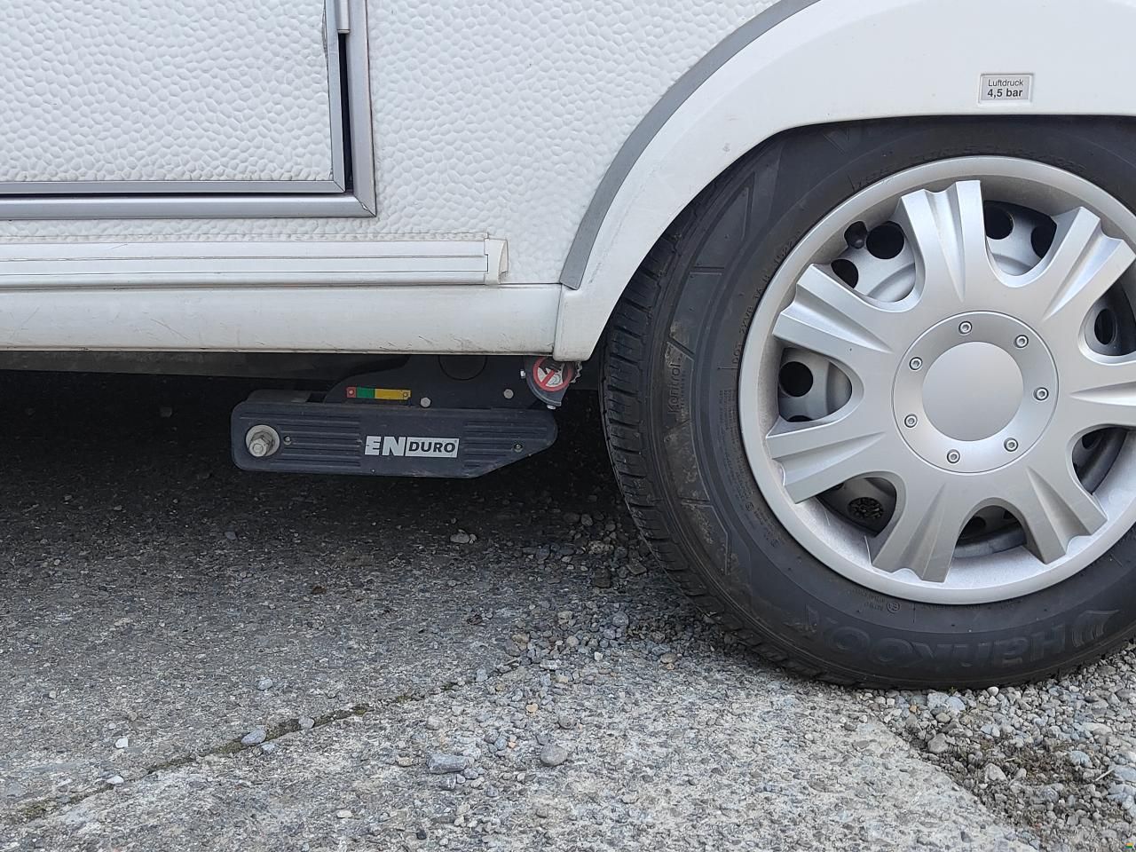 Hobby CFe 560 De Luxe