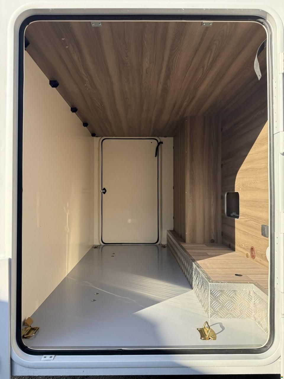 Roller Team Kronos Fit 281P, Ford 165PS Automat