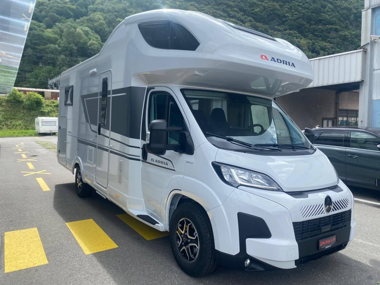 Adria CORAL XL 660 SL