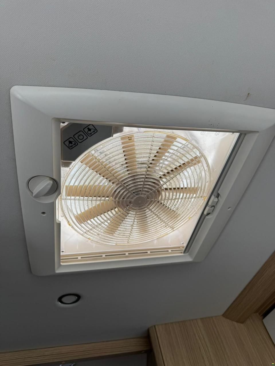 Niesmann-Bischoff Arto 88 EK