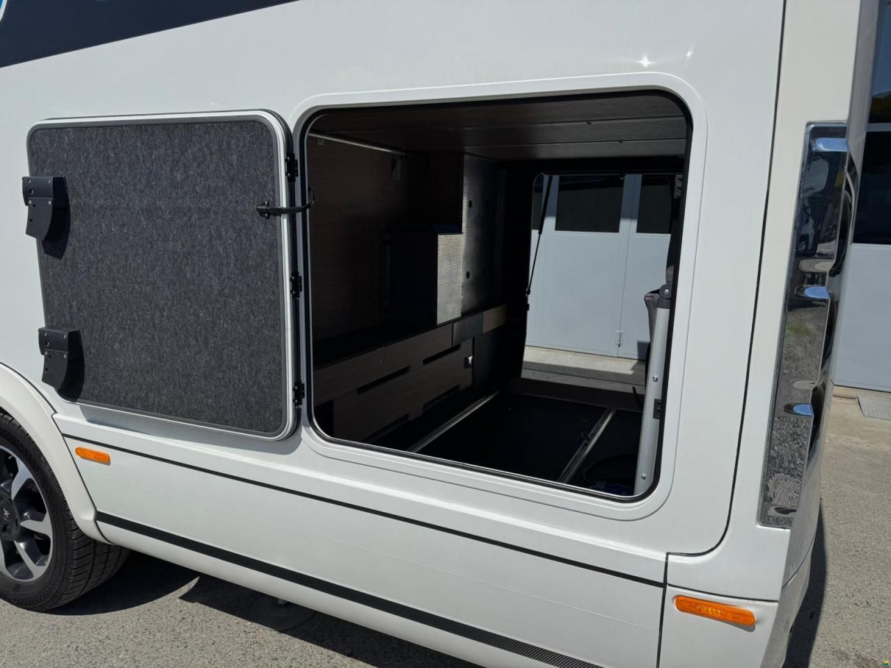 Niesmann-Bischoff Arto 88 EK