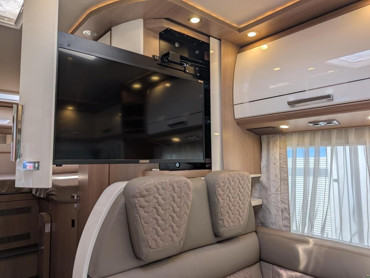 Carthago c-tourer T 143 LE