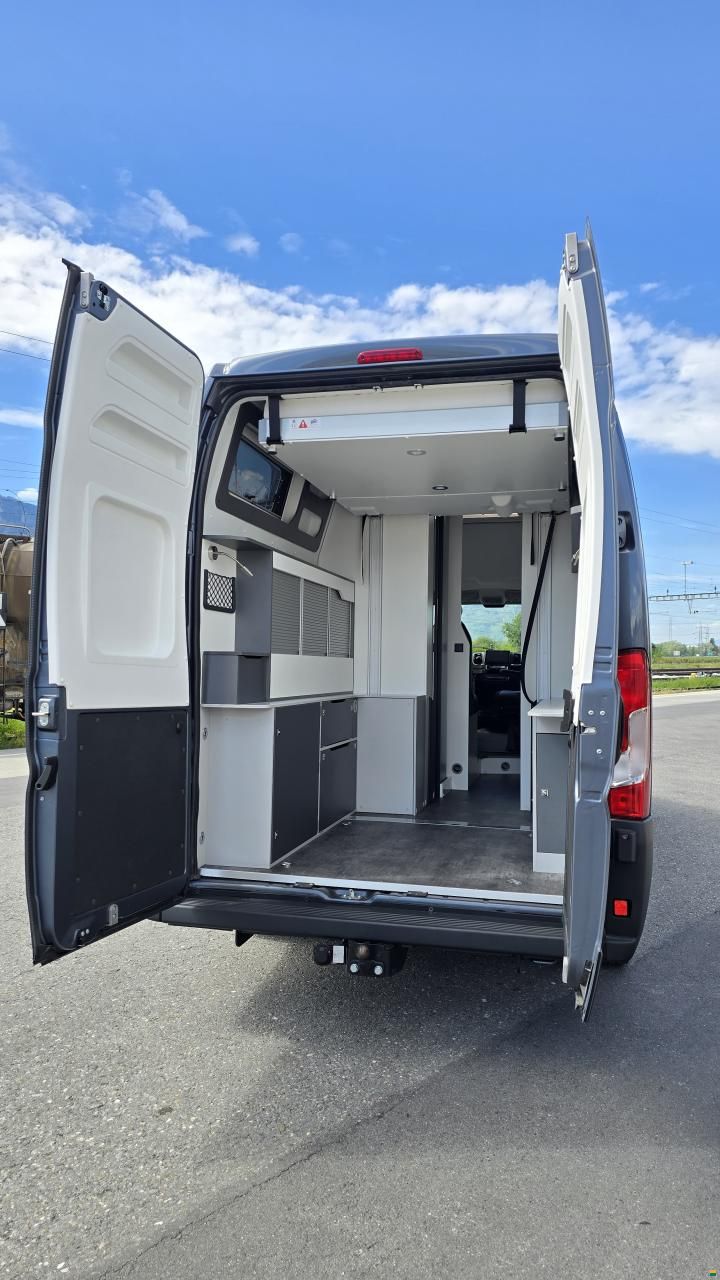 Pilote V633M Premium