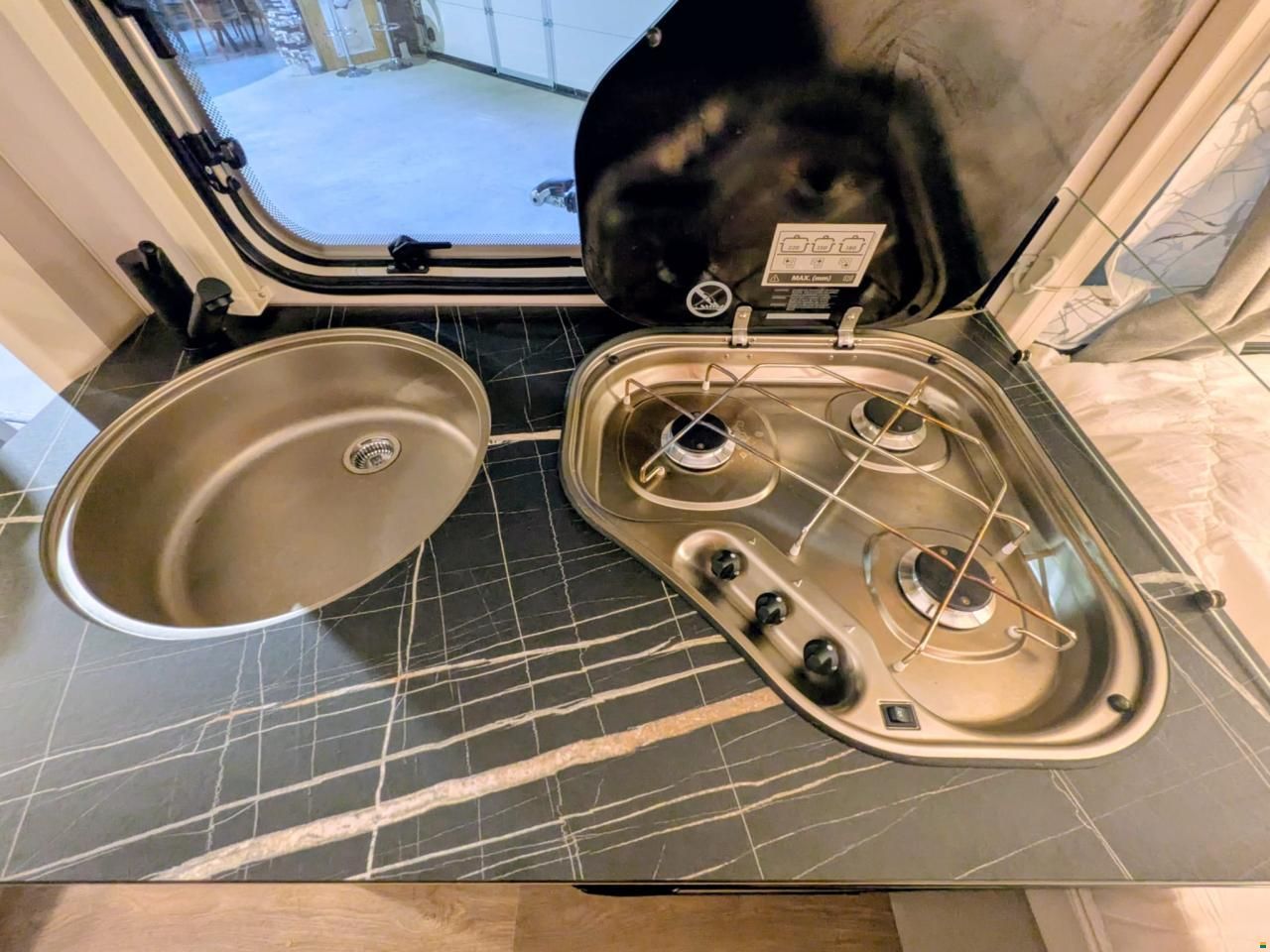 Eriba Touring 430 Tango Red