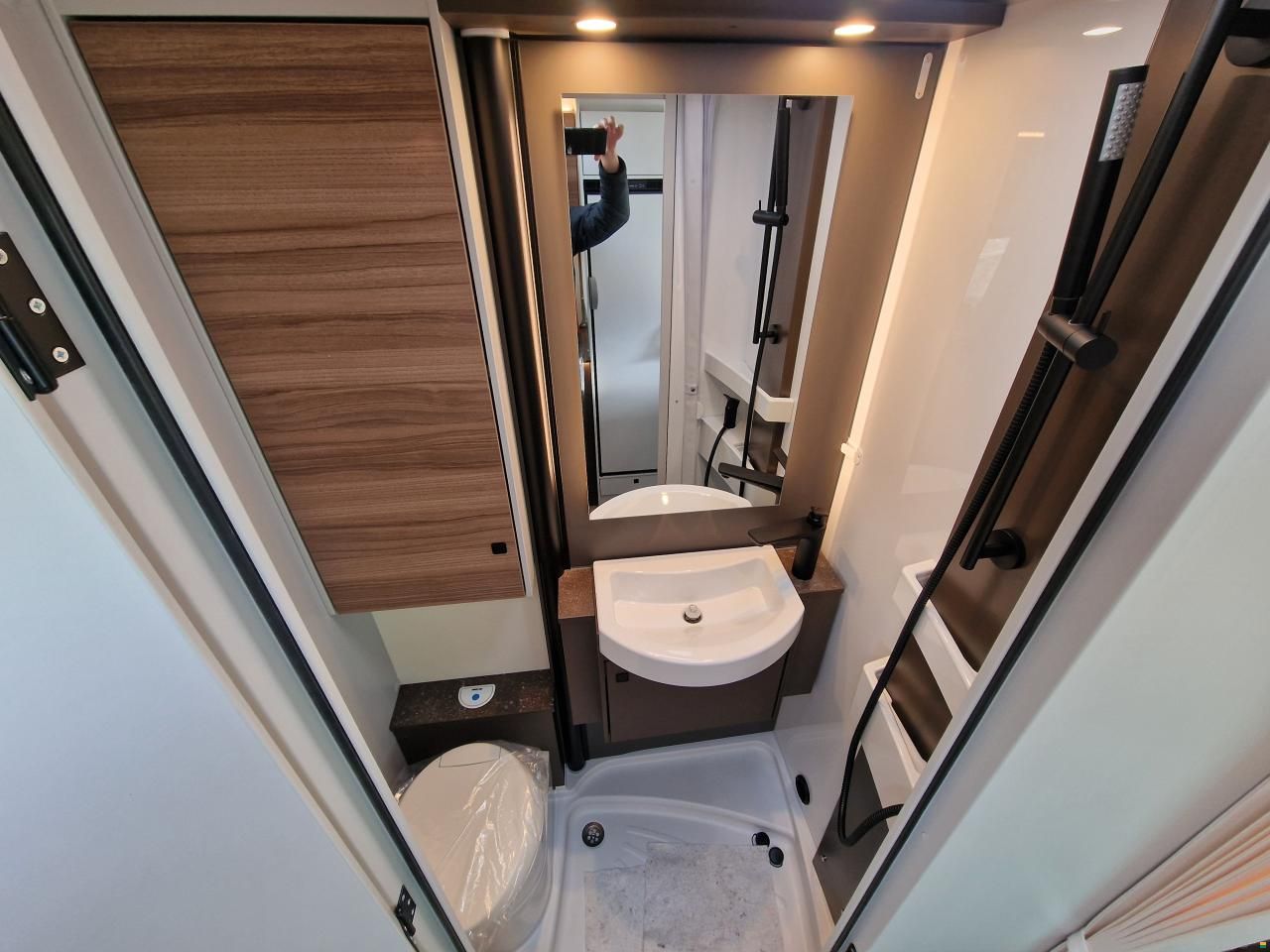 B&uuml;rstner Lyseo TD 690