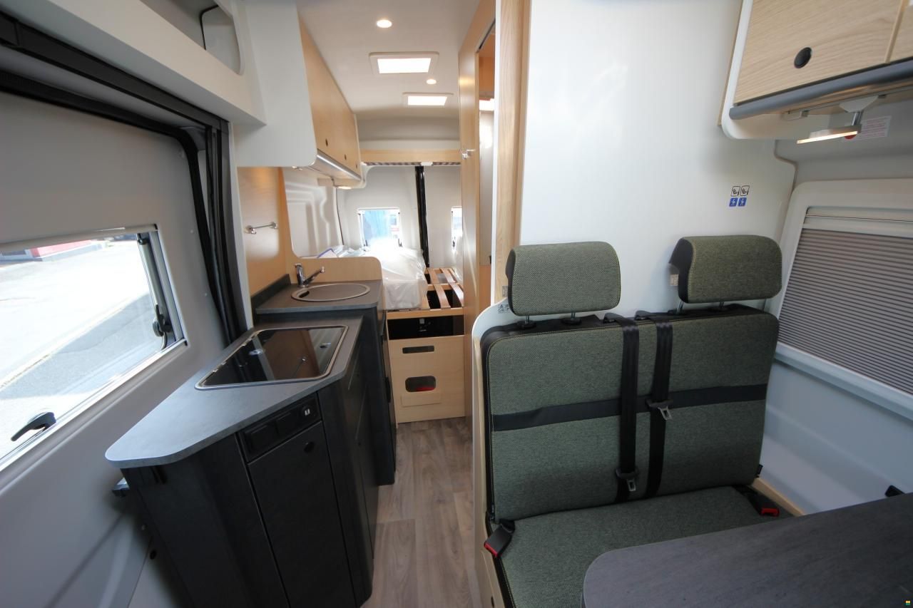 Sunlight Cliff 590 4x4 Green Trek Ford