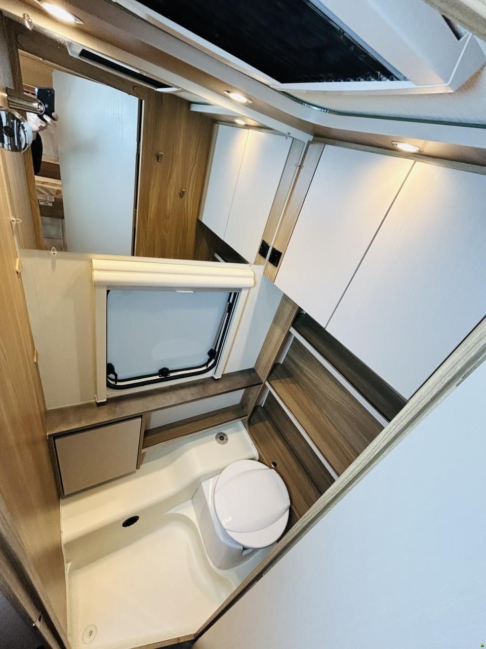 B&uuml;rstner Premio 530 TK Tonic