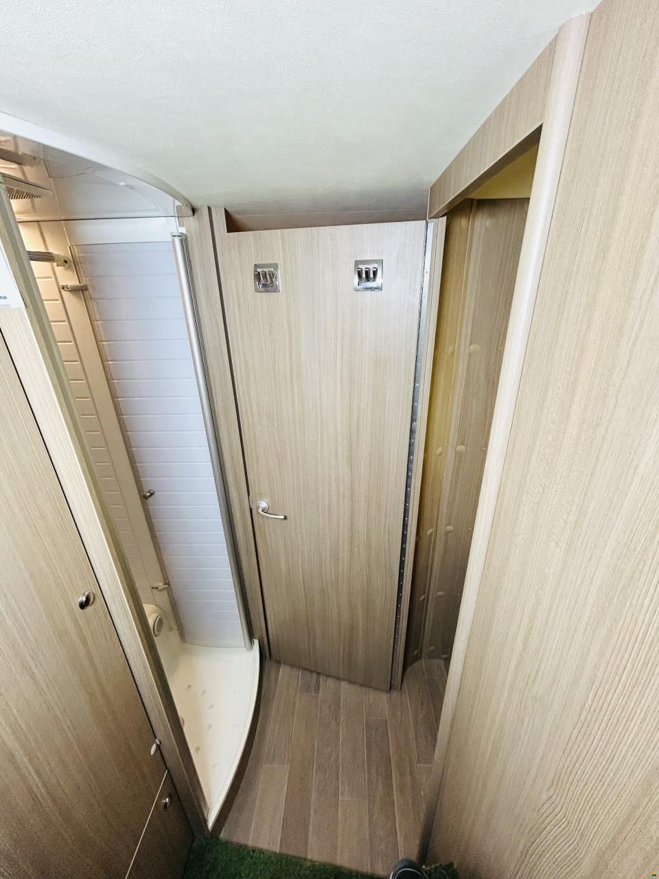 B&uuml;rstner Aviano