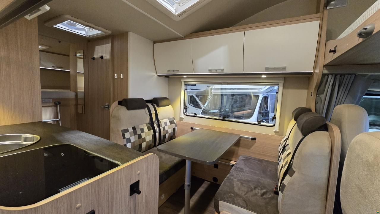 Sunlight A 70/ 6Pl&auml;tzer *Hymer-Gruppe*