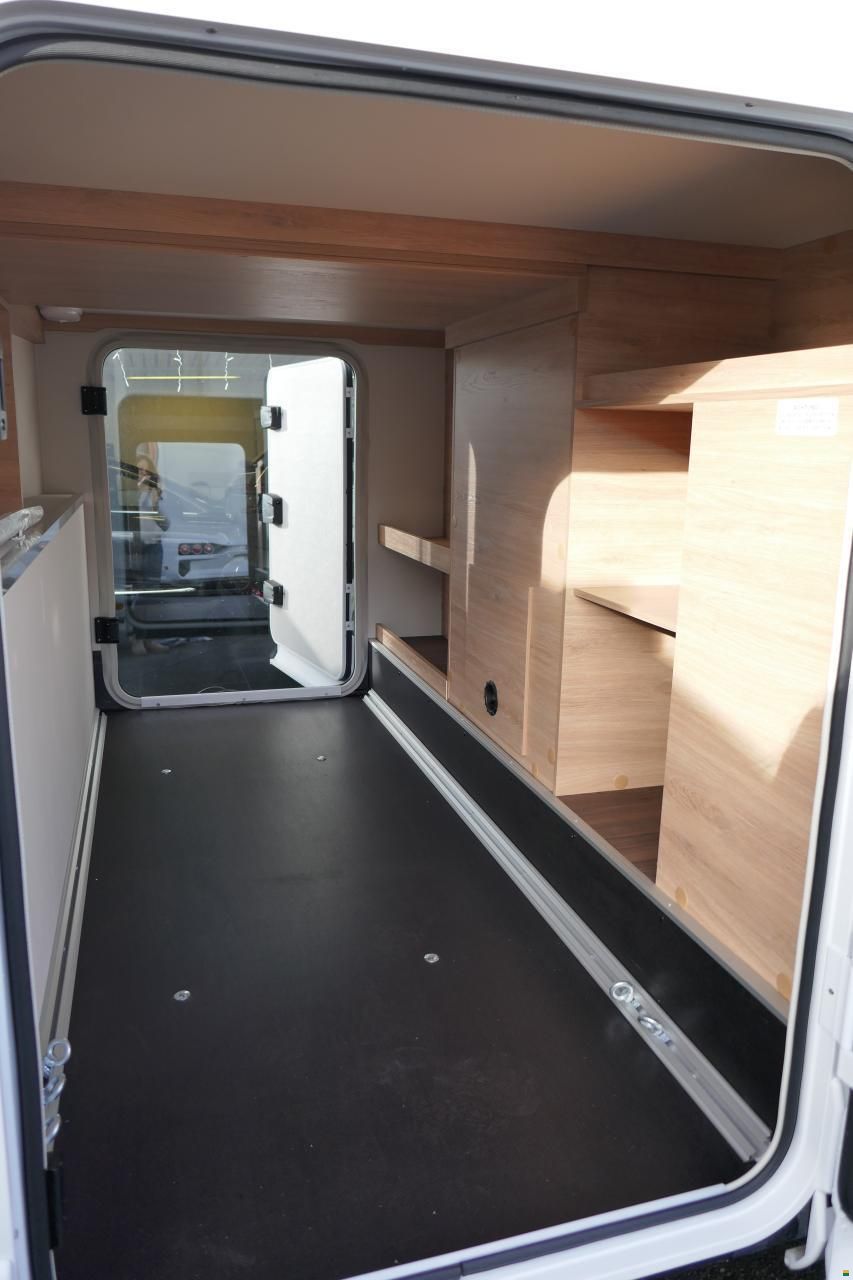 Knaus LIVE TI 650 MEG Platinum Selection