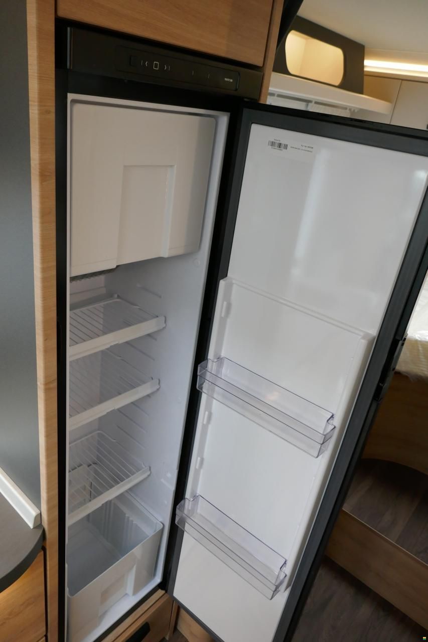 Knaus LIVE TI 650 MEG Platinum Selection