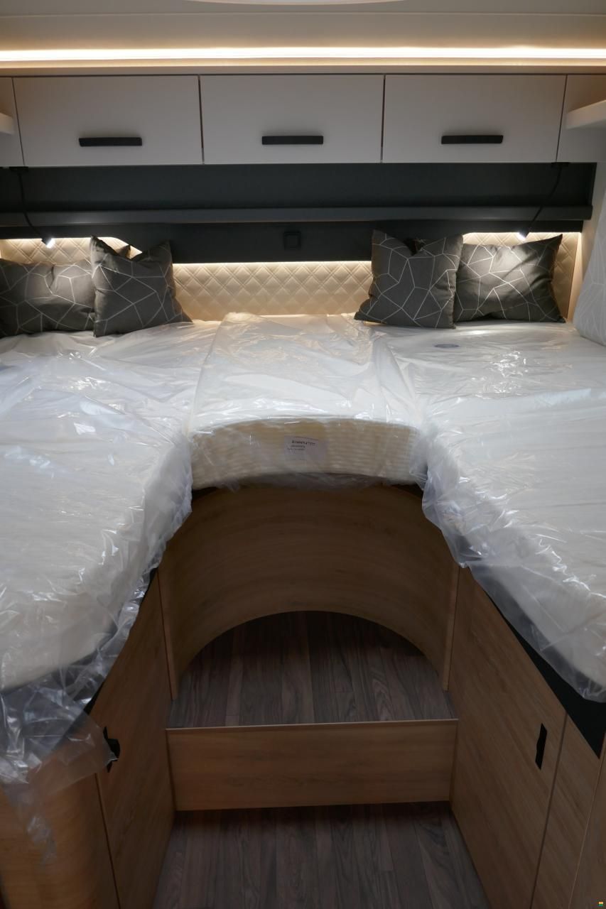 Knaus LIVE TI 650 MEG Platinum Selection