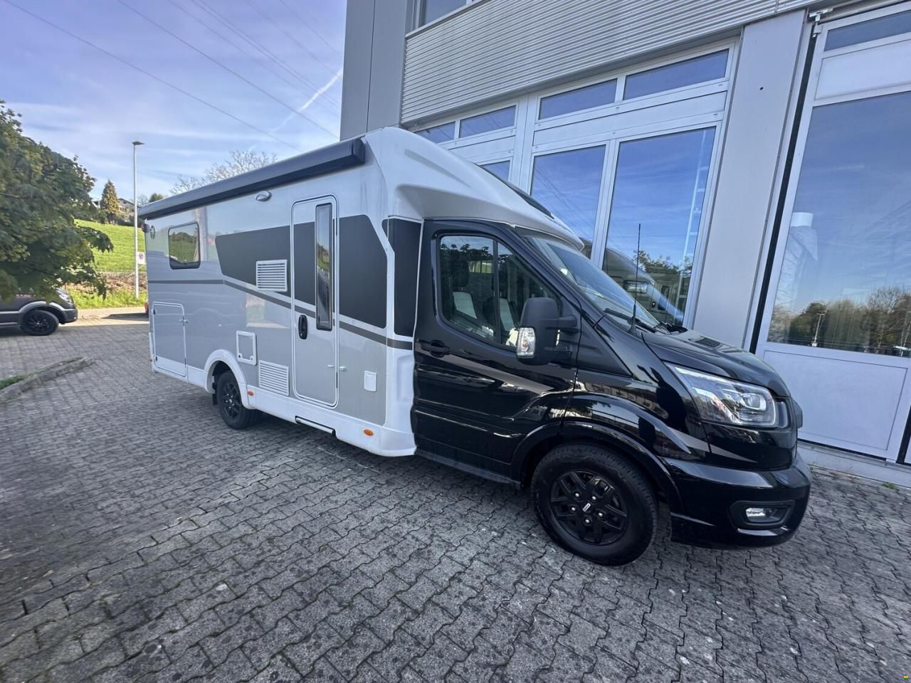 Sunlight Adventure T Ford 690L