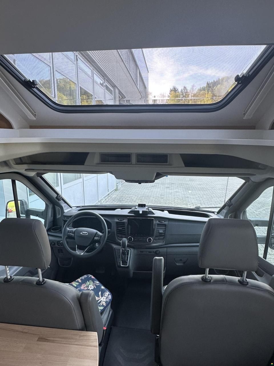 Sunlight Adventure T Ford 690L