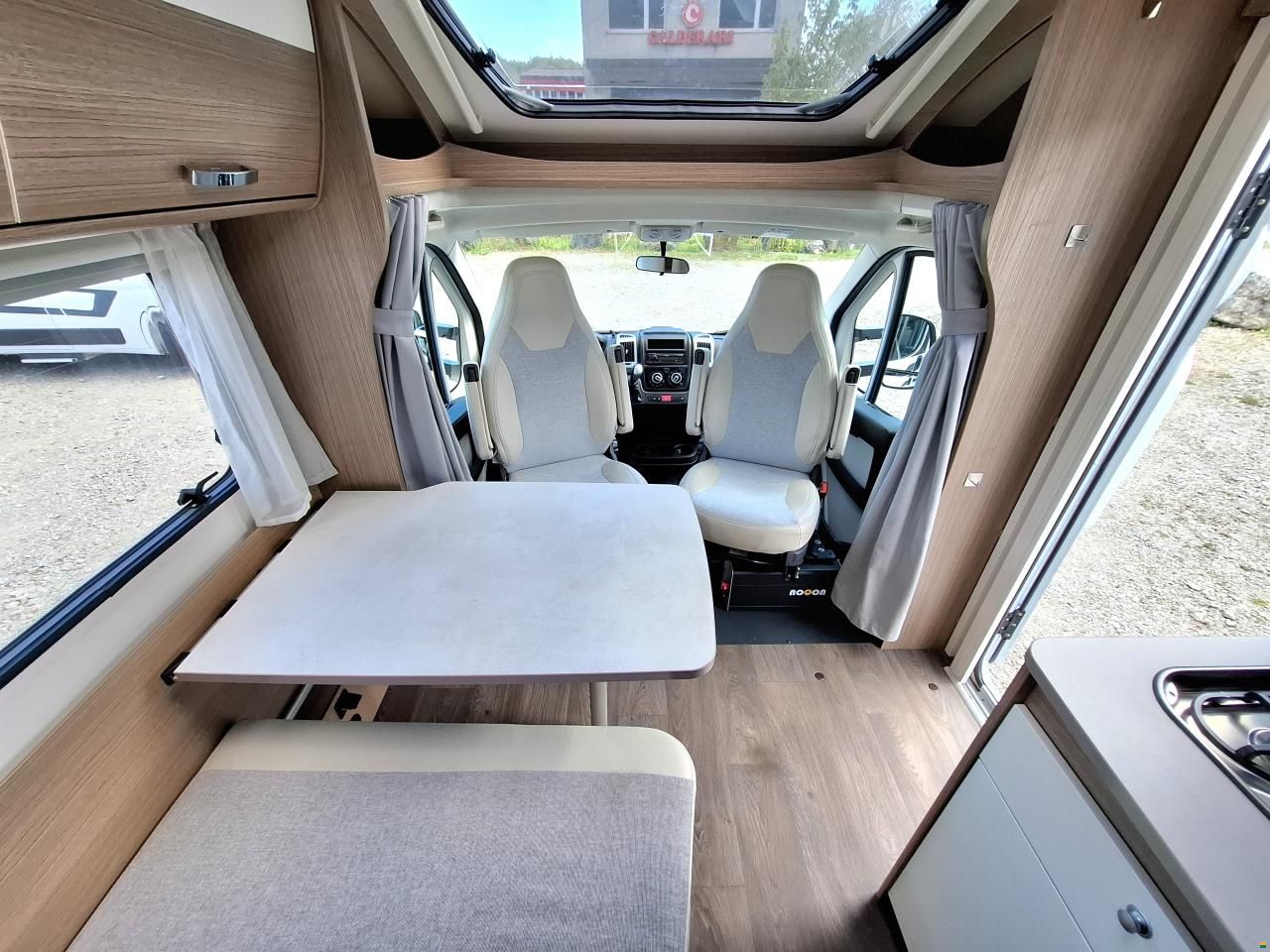 Carado T337 - AUTOMAT!