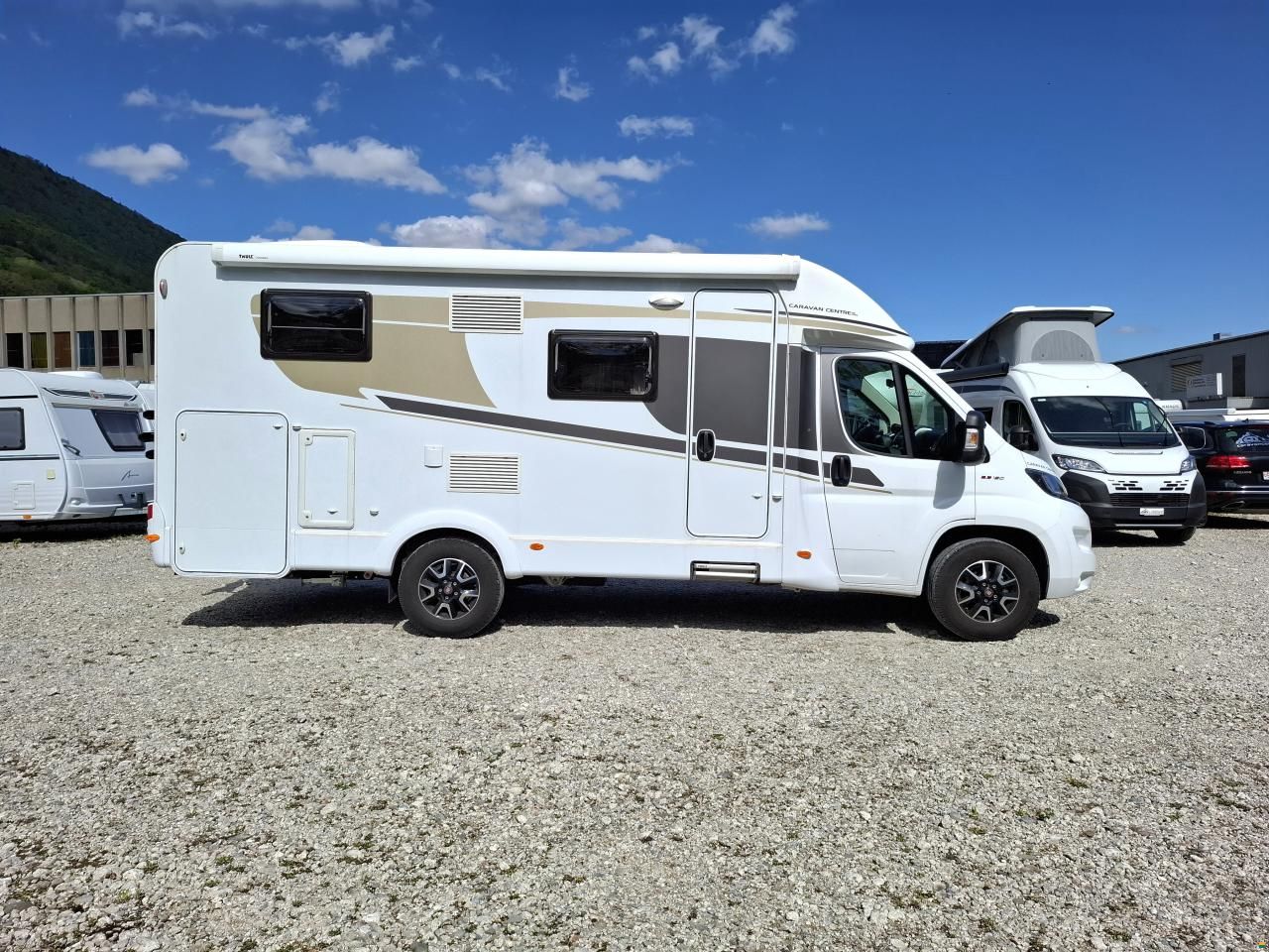 Carado T337 - AUTOMAT!