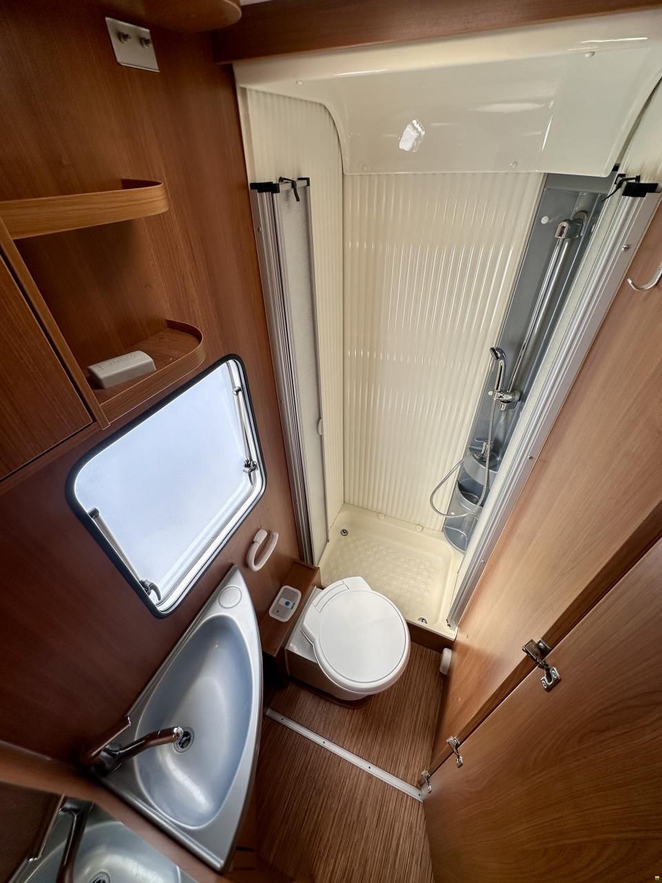 Carado Capron T348 - 4 People