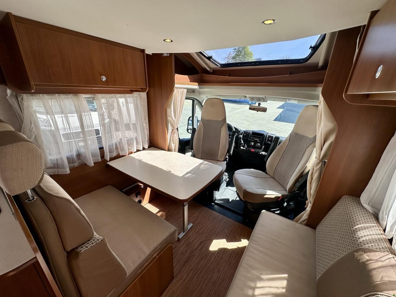 Carado Capron T348 - 4 People