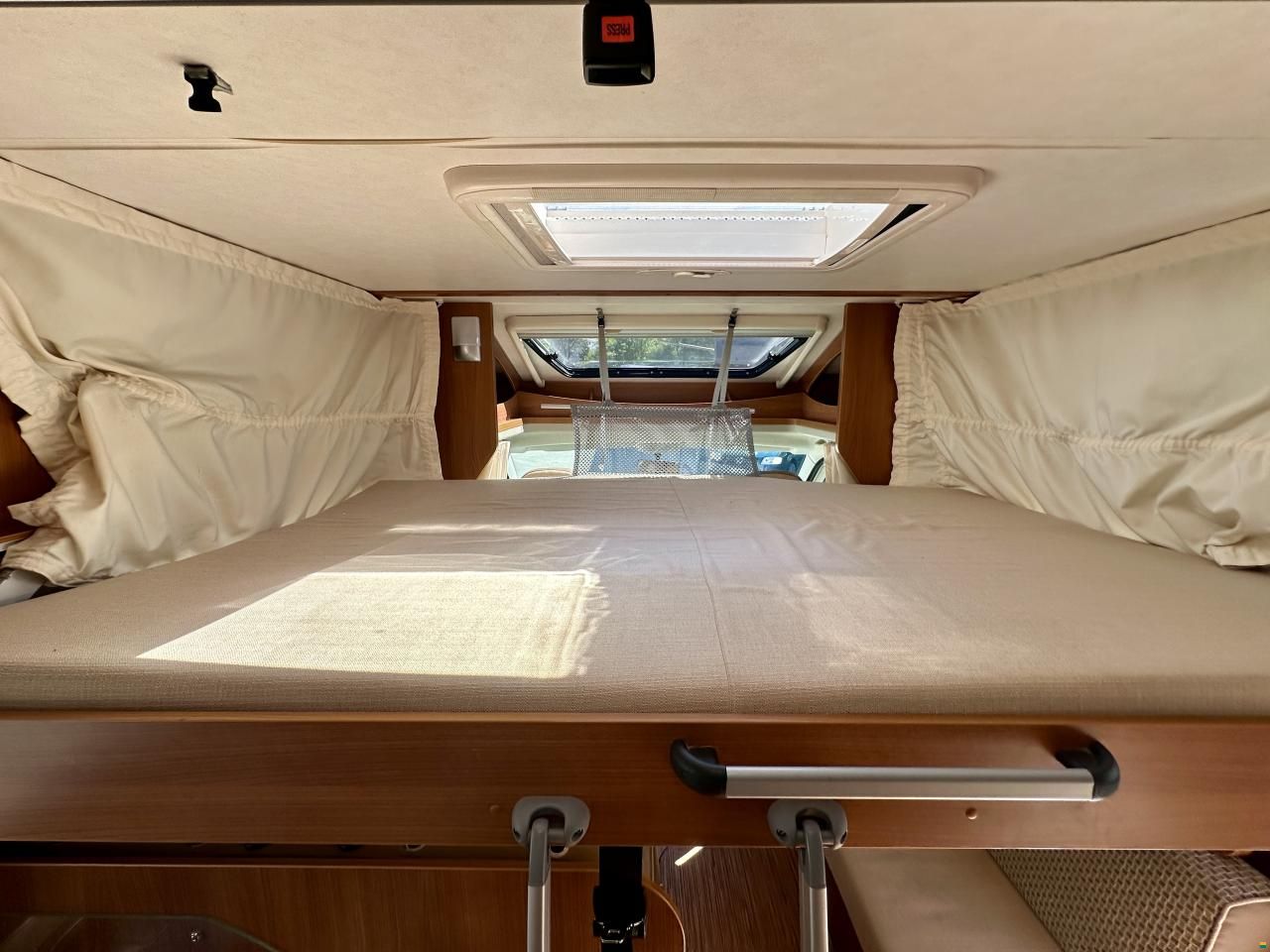 Carado Capron T348 - 4 People