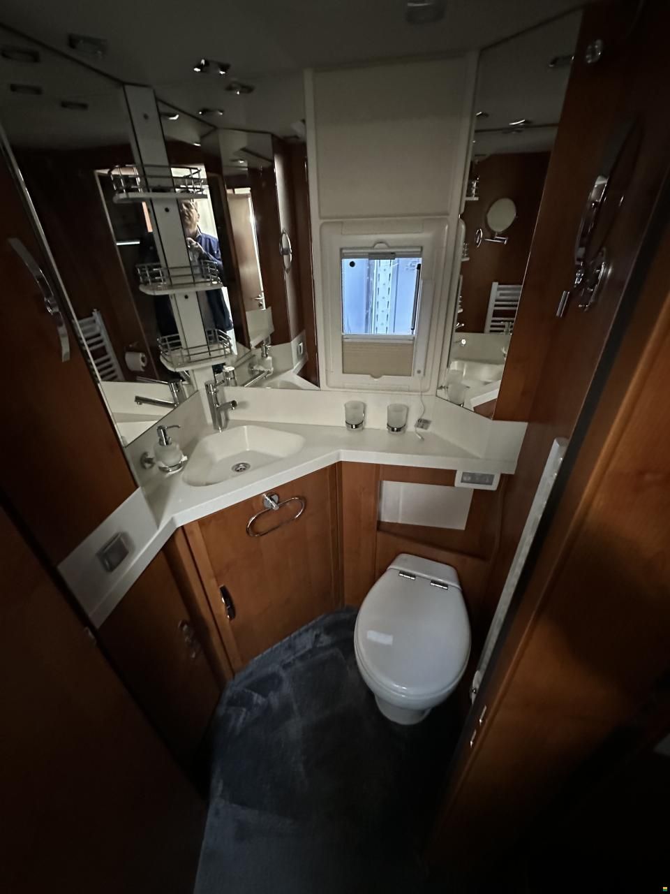 Phoenix Iveco 8800 L