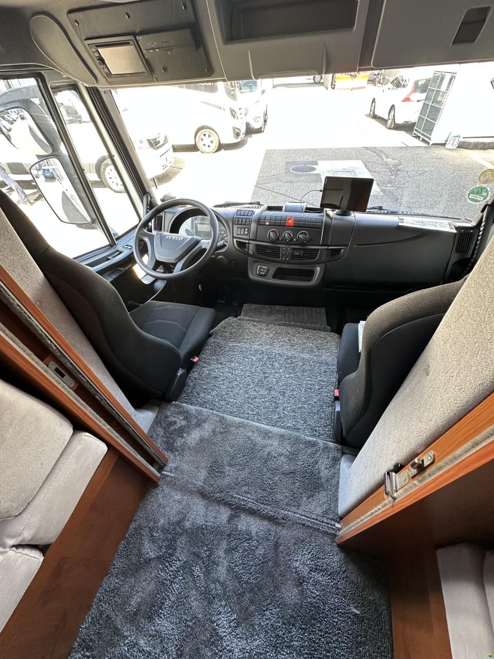 Phoenix Iveco 8800 L