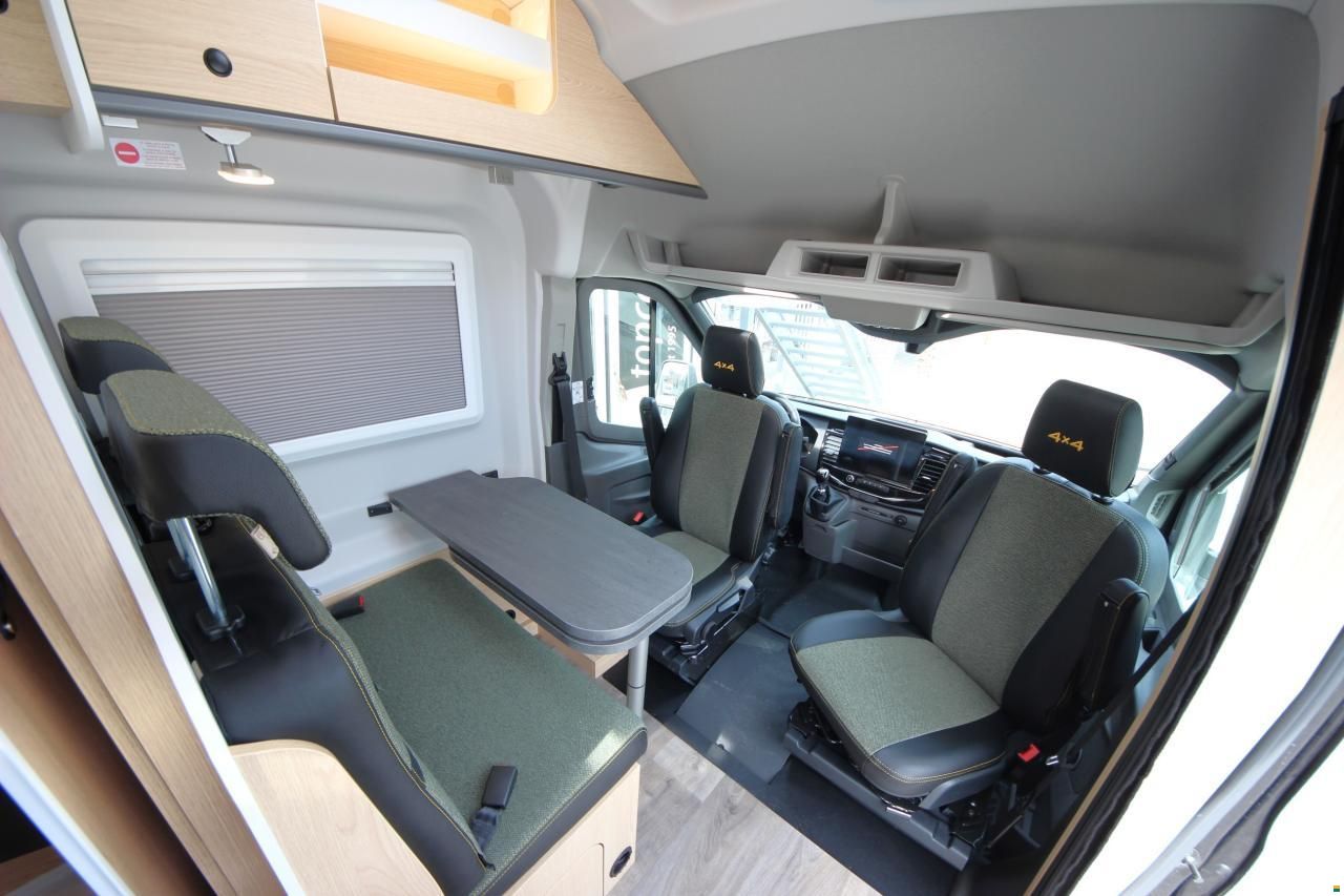 Sunlight Cliff 590 4x4 Green Trek Ford