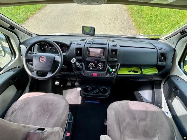 Eura Mobil PT 695 EB