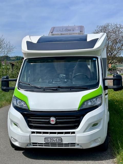 Eura Mobil PT 695 EB