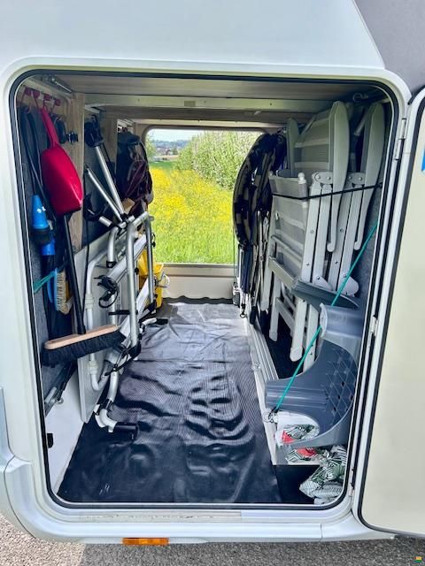 Eura Mobil PT 695 EB
