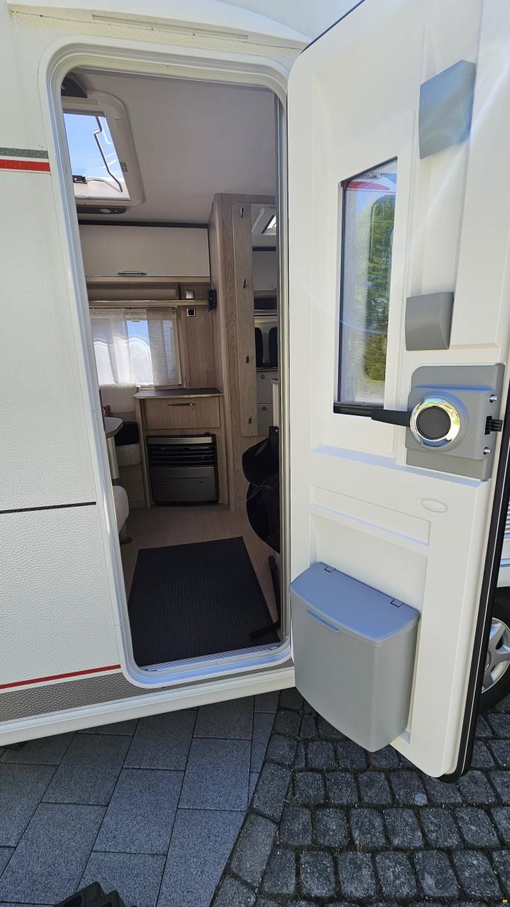 B&uuml;rstner Premio 460 TL