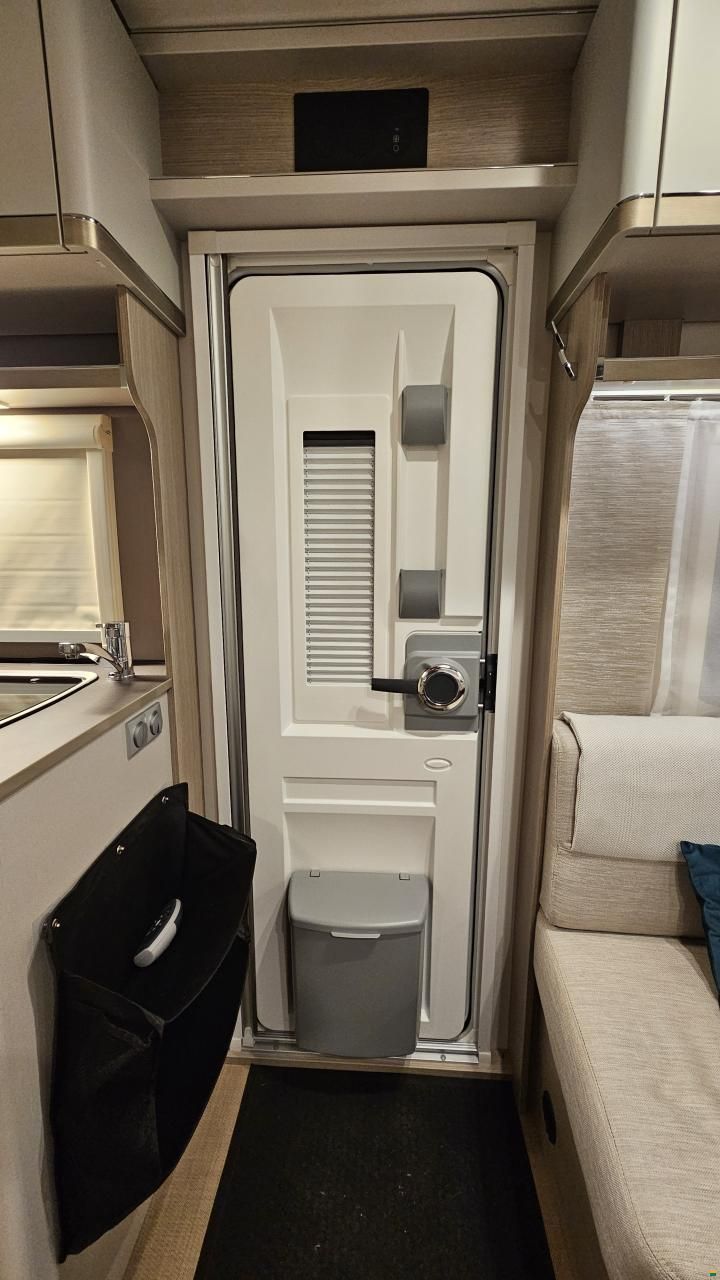 B&uuml;rstner Premio 460 TL