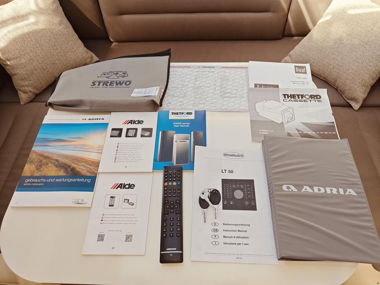 Adria Adora 522 UP 50 Years Silver Collection