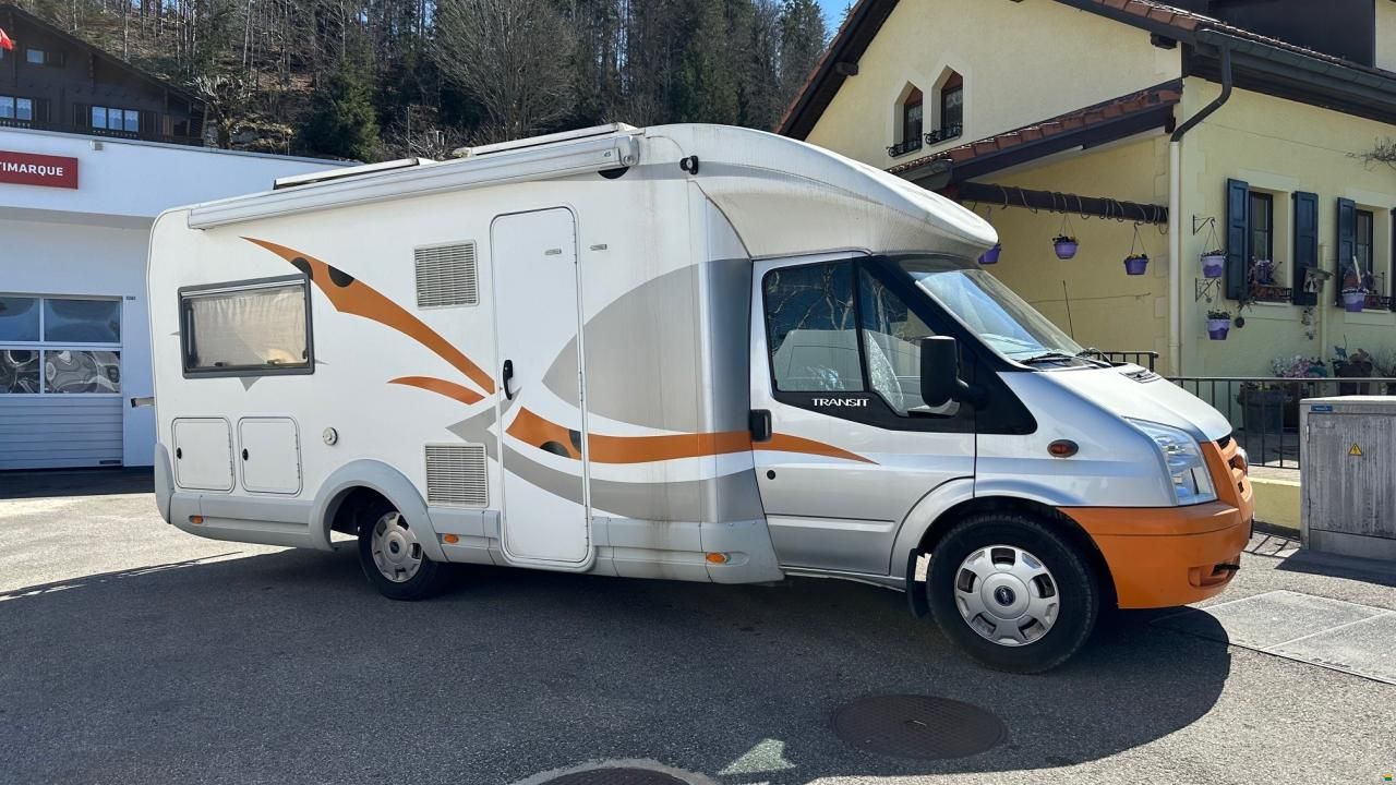 Ford Eura Profila 672 SB