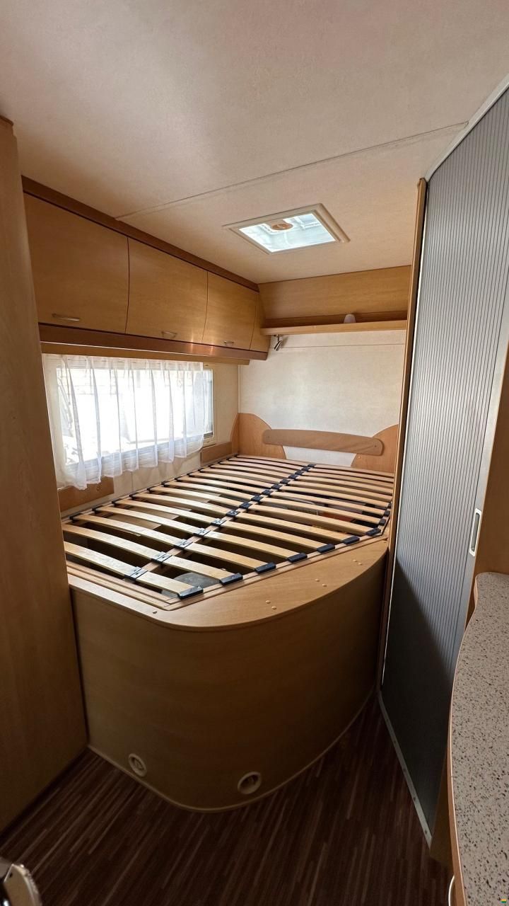 Ford Eura Profila 672 SB