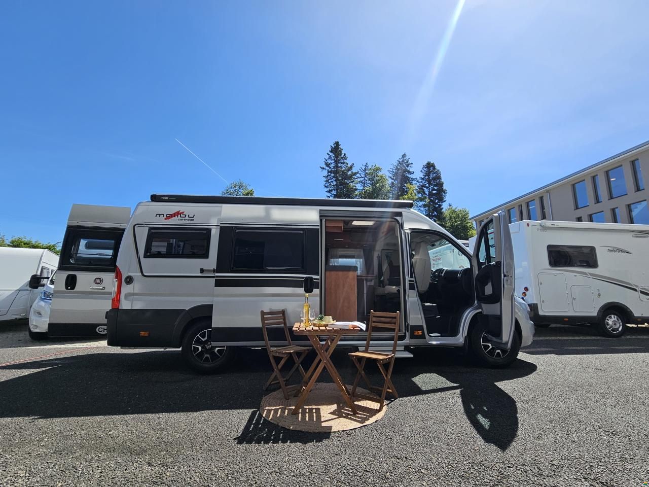 Malibu V636 LE mit Einzelbett, AHK!