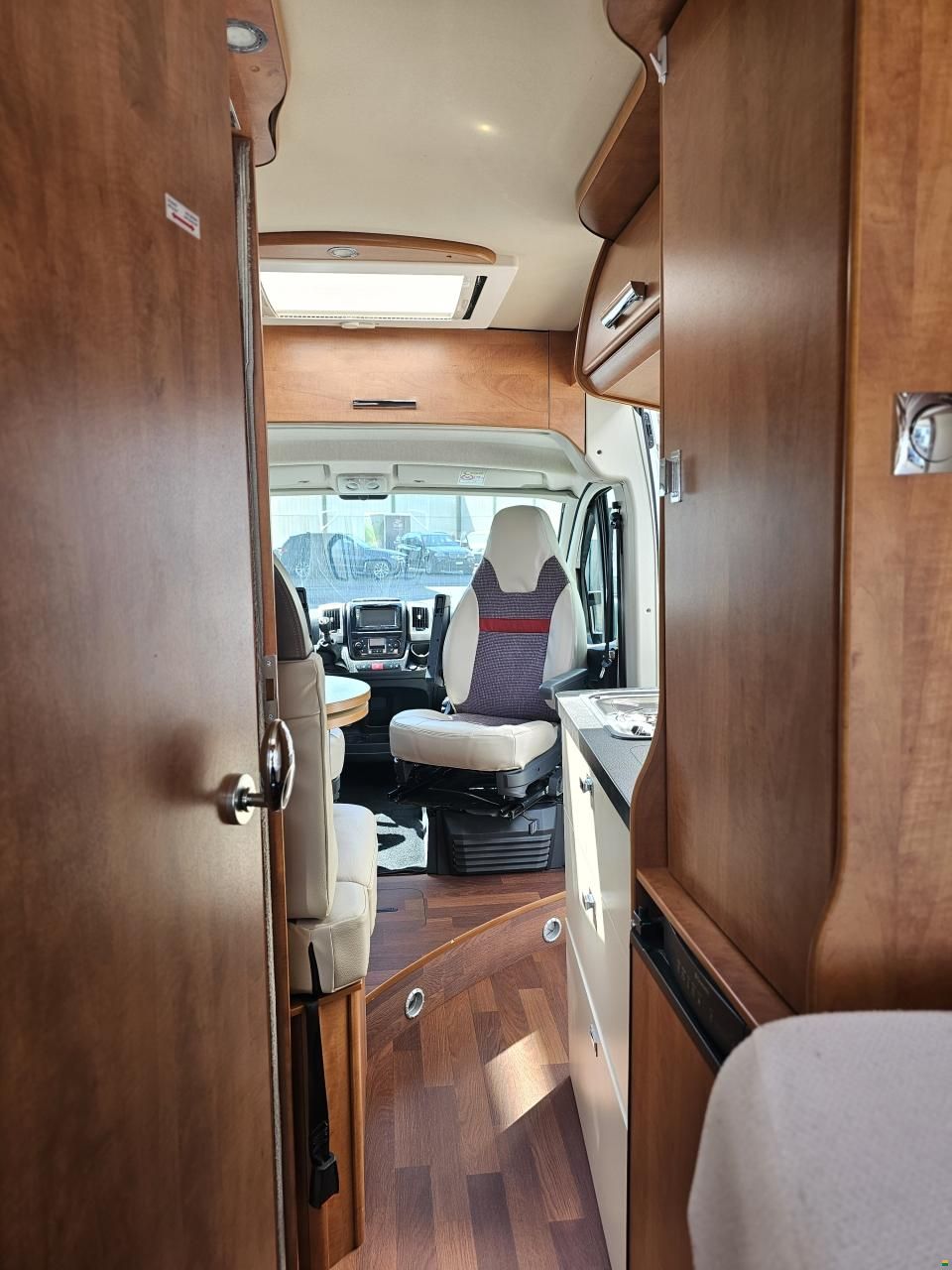 Malibu V636 LE mit Einzelbett, AHK!