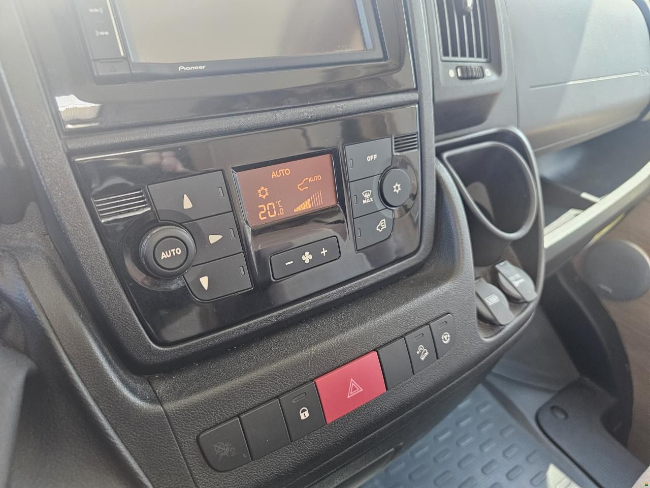 Malibu I 460 ( by Carthago )