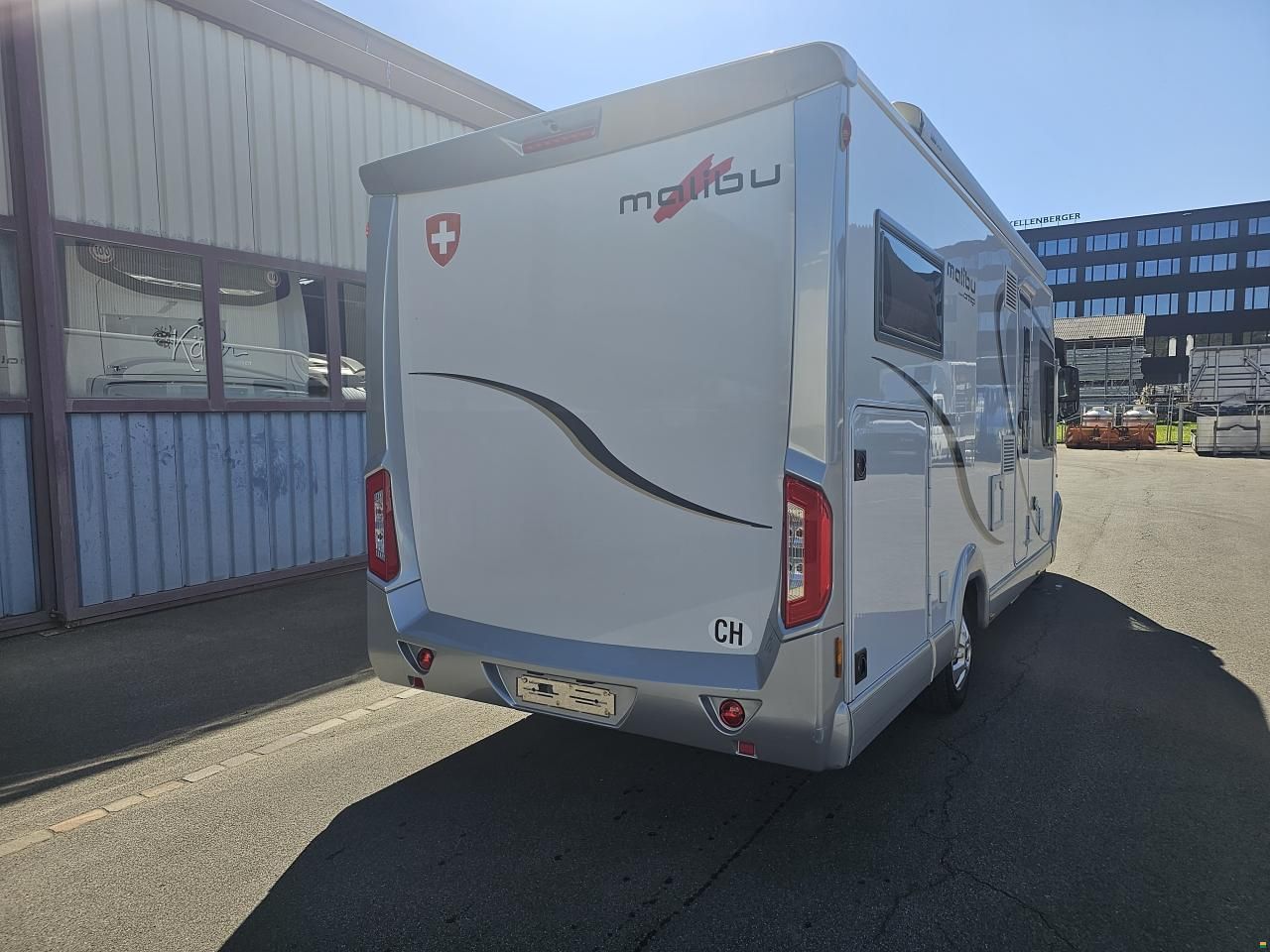 Malibu I 460 ( by Carthago )